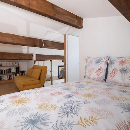 Duplex A 500 M Du Port D'hyeres Lesclesdenicole Le Pradet