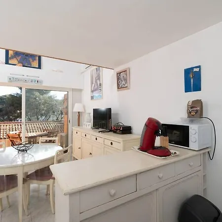 Duplex A 500 M Du Port D'hyeres Lesclesdenicole Le Pradet Йер